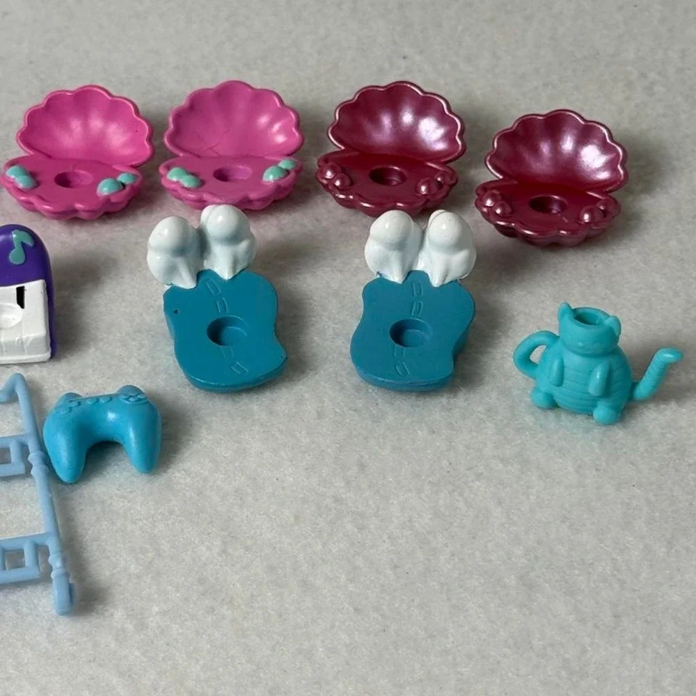 Gabby's Dollhouse Mini Accessories Lot Furniture Toys Cars Music Bathroom
